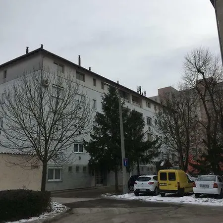 דירה Pek Apartman